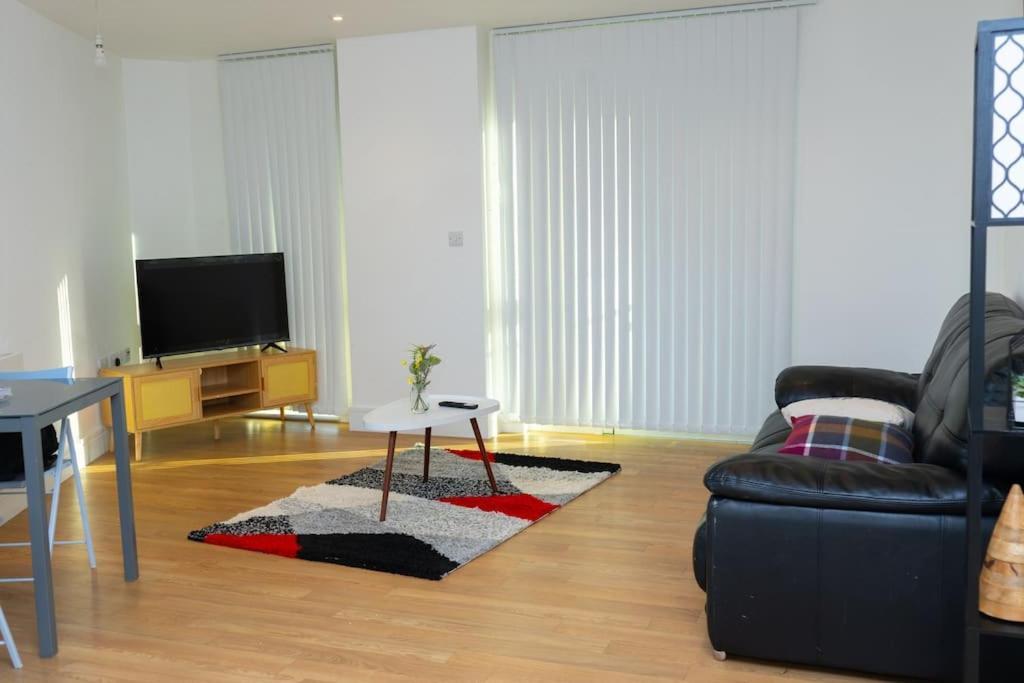 1 Bed Luxury Comfortable Apt London Eksteriør billede